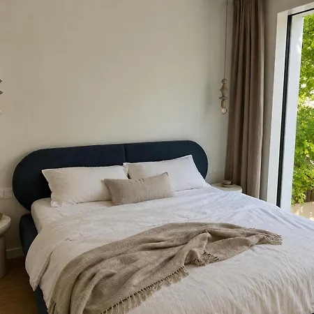 D10 By 2 Bedrooms Σόποτ